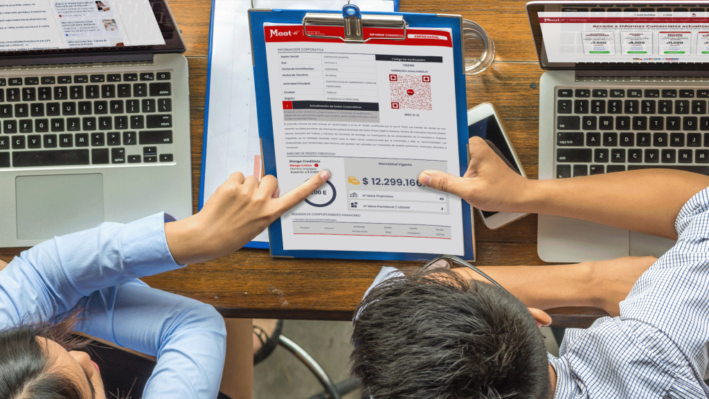 ¿Cómo saber si una empresa tiene deudas en Chile? consultar morosidades empresa, ver boletín comercial, informe comercial Maat empresa, cómo revisar deudas empresa Chile, informe de solvencia empresa. Informe comercial y verificación de deudas empresariales.